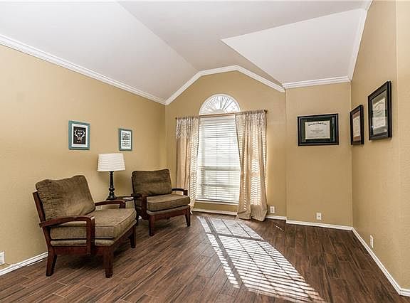 5th image of 2909 Dunbar Dr