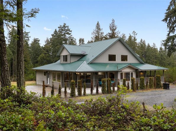 907 Hemsworth Rd, Qualicum Beach, BC V9K 1R3