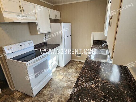 5th image of 321 E Lowell St