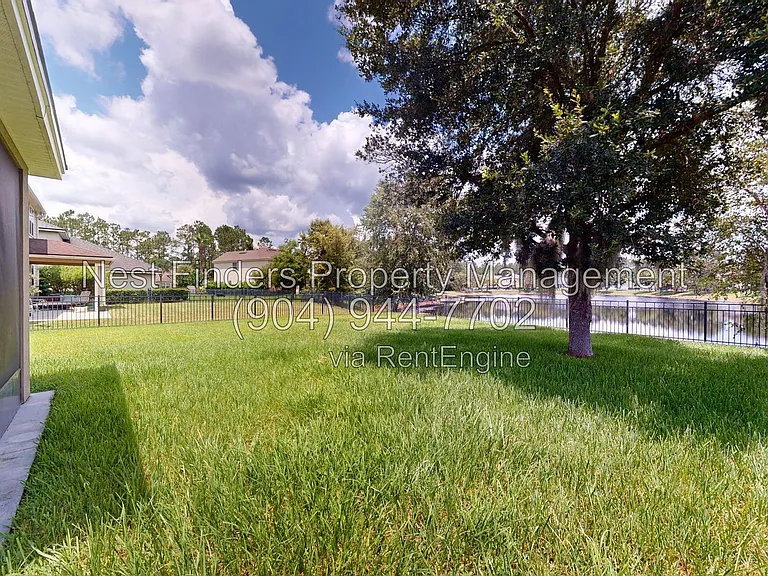 112 Woodfield Ln — Photo 25