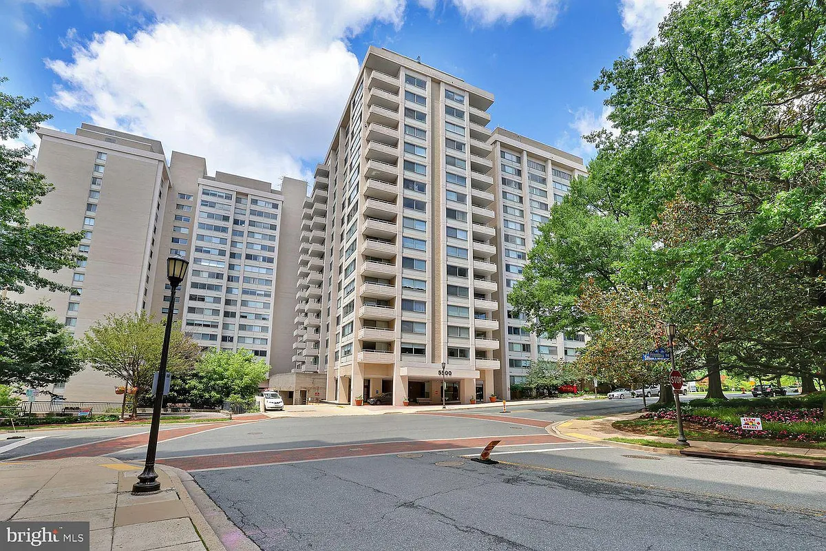 Building Photo - 5500 Friendship Blvd #1509N