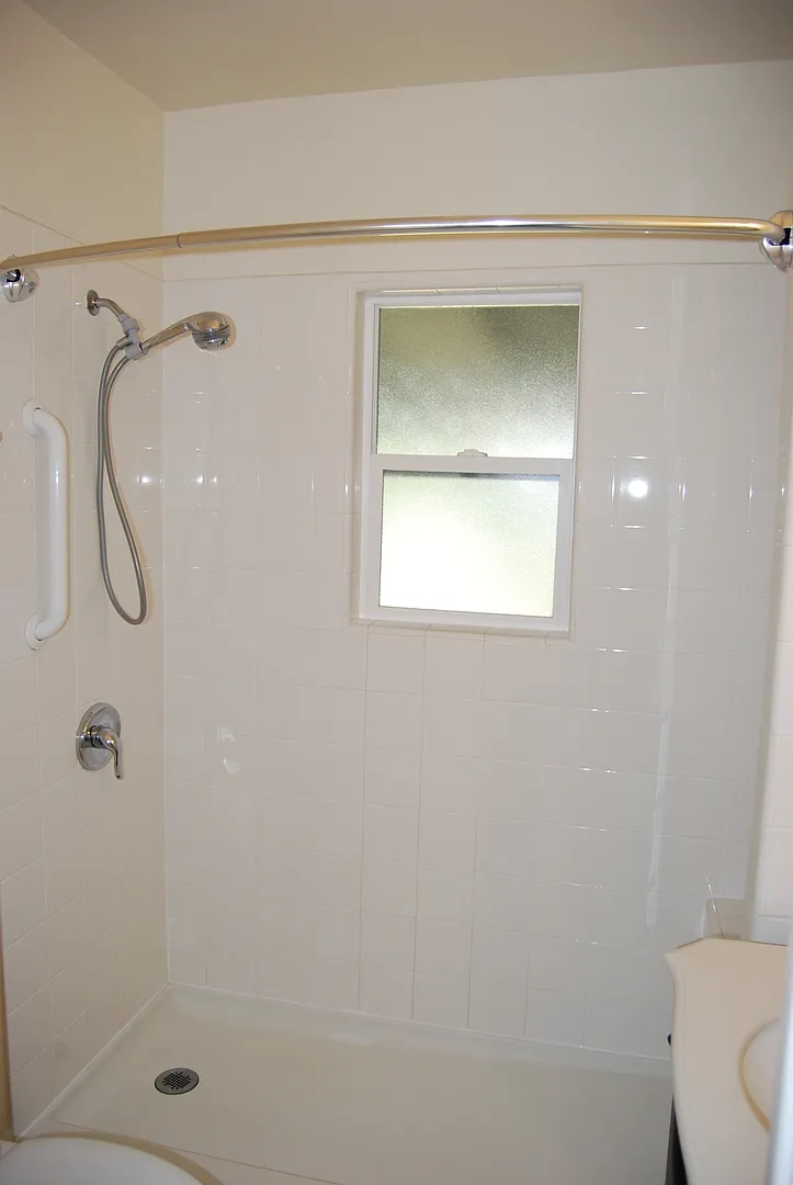 Coming Soon - 1 Bd Duplex In The Heart Of North Park — Photo 3