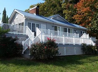 954 Pinehaven Dr, Badin Lake, NC 28127
