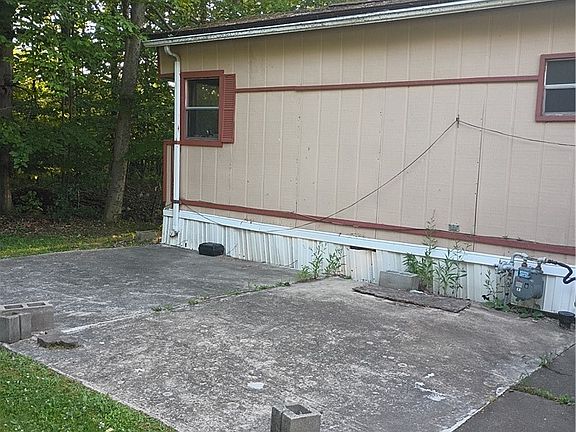 3rd image of 93 Waterview Pkwy