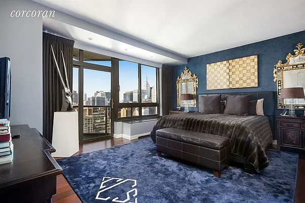 Sold by Corcoran | media 28