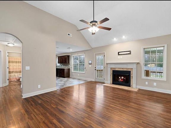 4th image of 1265 Eagles View Dr