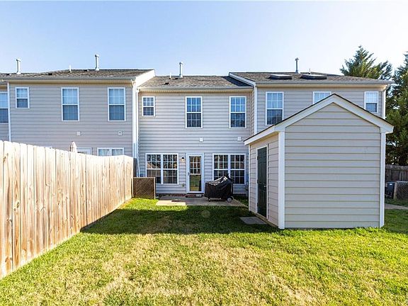 4th image of 4126 Dominion Townes Cir