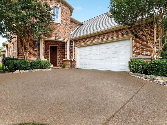 2nd image of 2350 Briar Ct