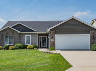 13513 Slate Ridge Ct, Fort Wayne, IN 46814