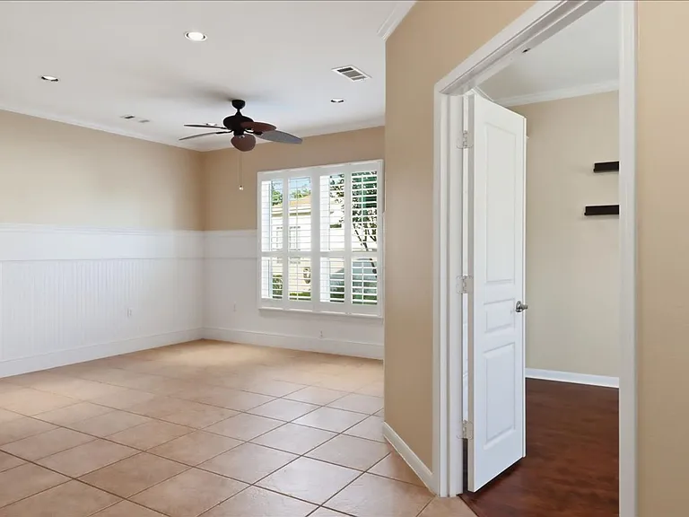 518 Deer Meadow Cir — Photo 8