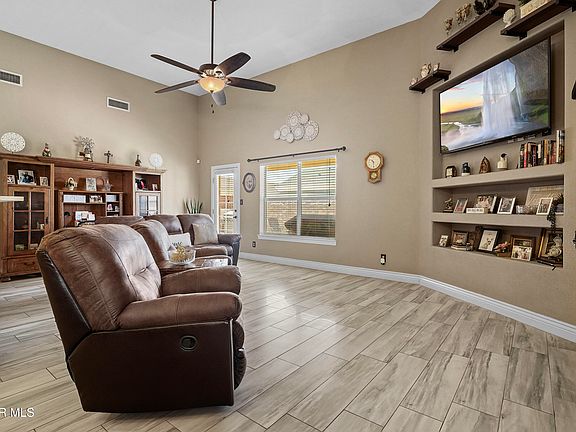 3rd image of 5552 Gustavo Madrid Ln