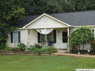 365 Buffalo Creek Dr, Toney, AL 35773