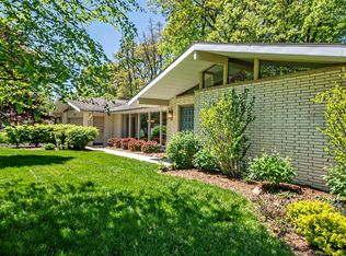 5510 Alpine Rdg, Stevensville, MI 49127