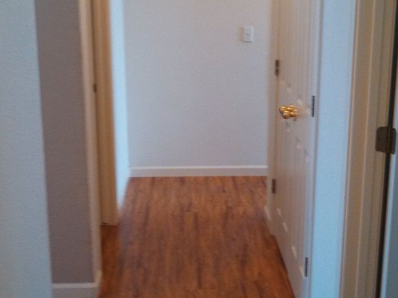 5th image of 1685 Mills Dr