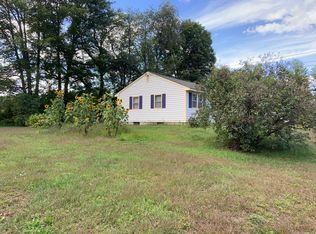 34 Clark St, North Springfield, VT 05150