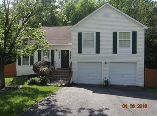 35 Clark Ln, Stafford, VA 22554