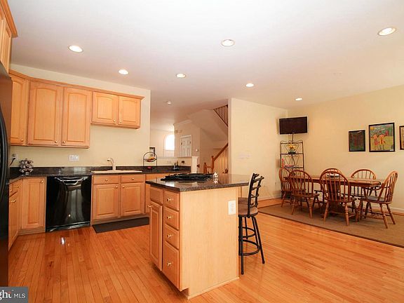 5th image of 4553 Fair Valley Dr