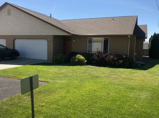 228 S 94th Ave, Yakima, WA 98908