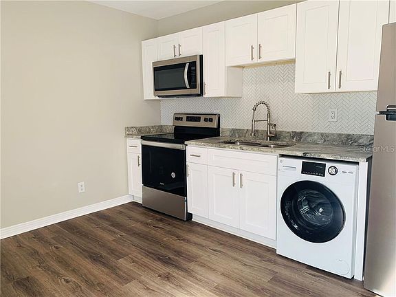 4th image of 3805 W Leona St APT B