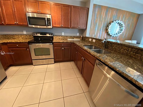 5th image of 11603 NW 89th St APT 101