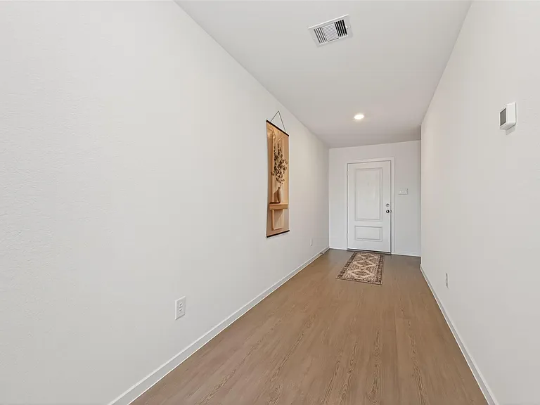 6273 Alder Creek Dr — Photo 9