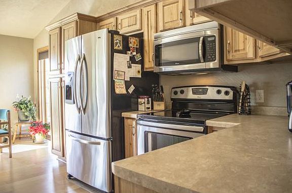 4th image of W6249 Sherwood Point Ct