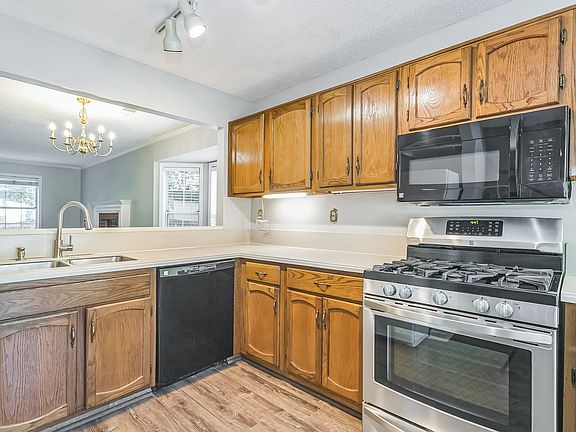 4th image of 5005 Laurel Springs Way SE