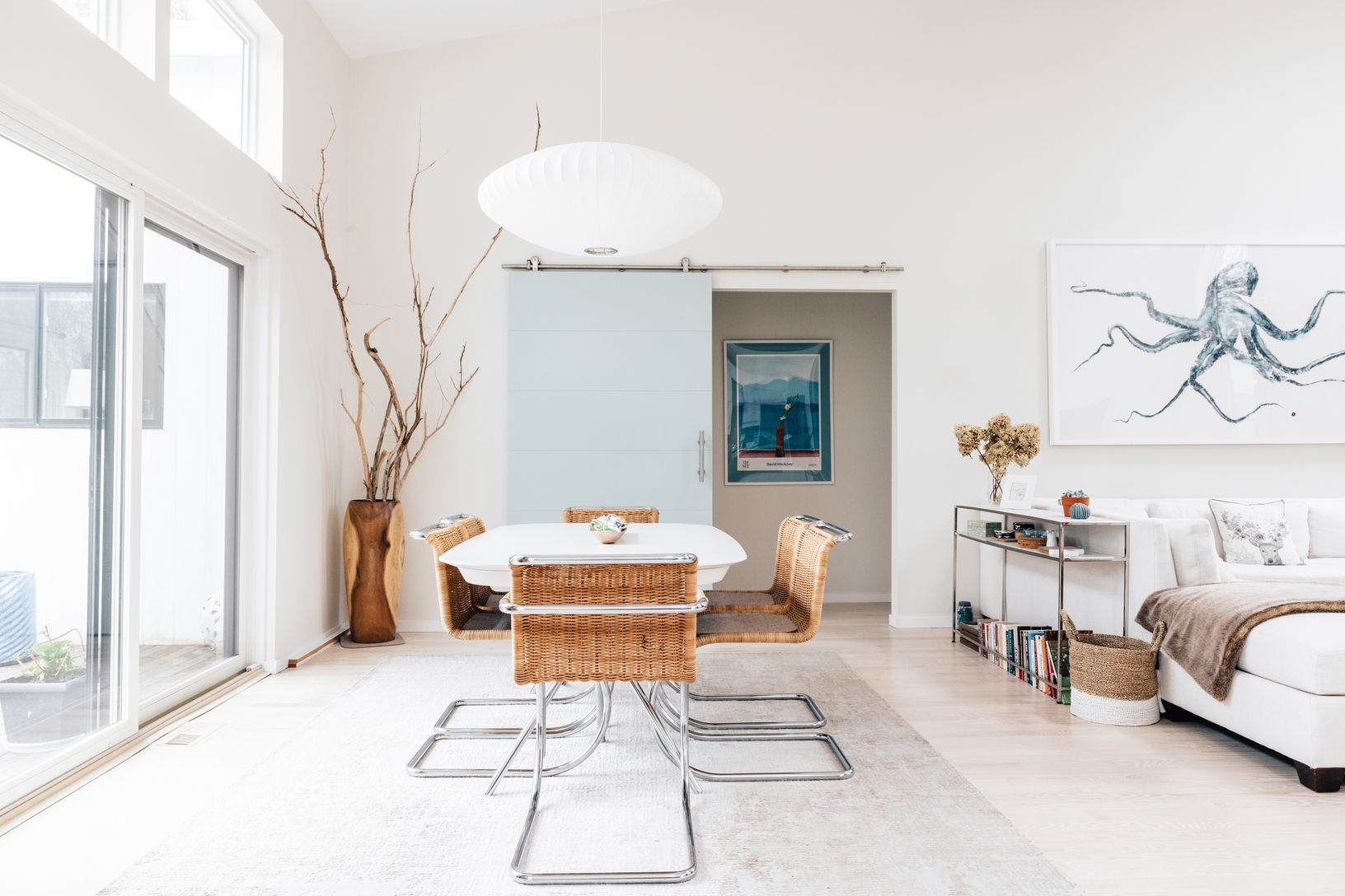  Sliding barndoor to guarantee privacy in right wing of the residence