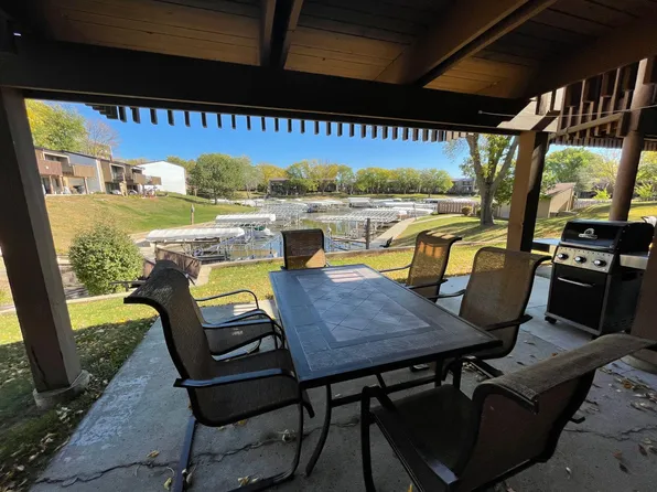 2700 N Shore Dr #F29b, Clear Lake, IA 50428