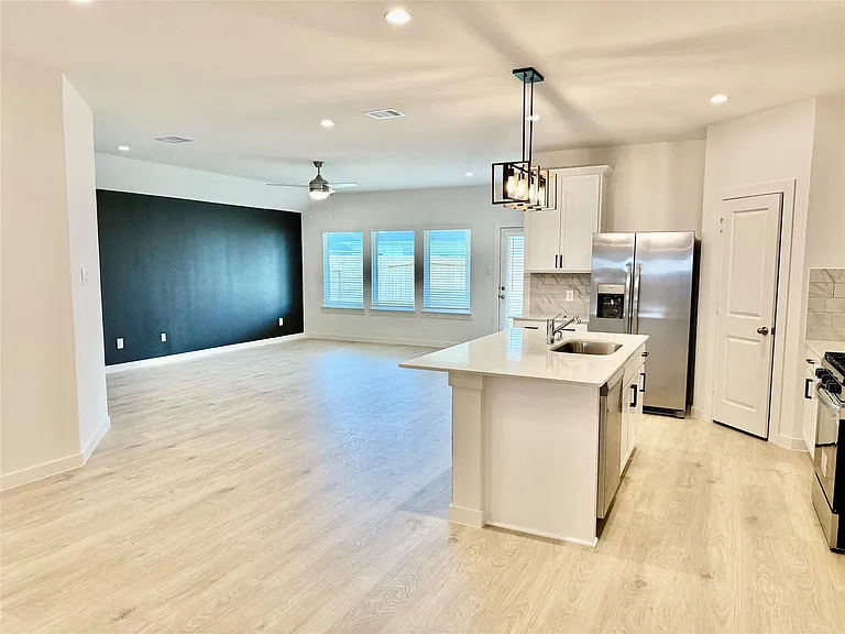 30406 Canterbury Fields Dr — Photo 11