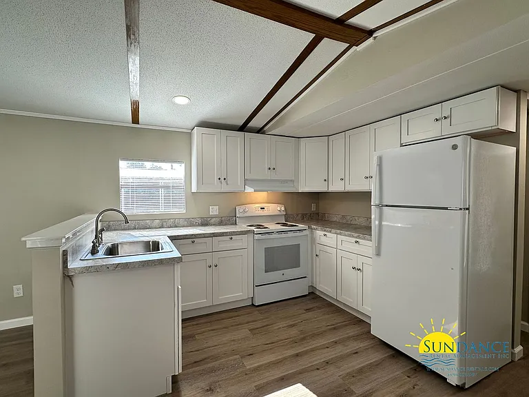 324 Green Acres Rd #A — Photo 3