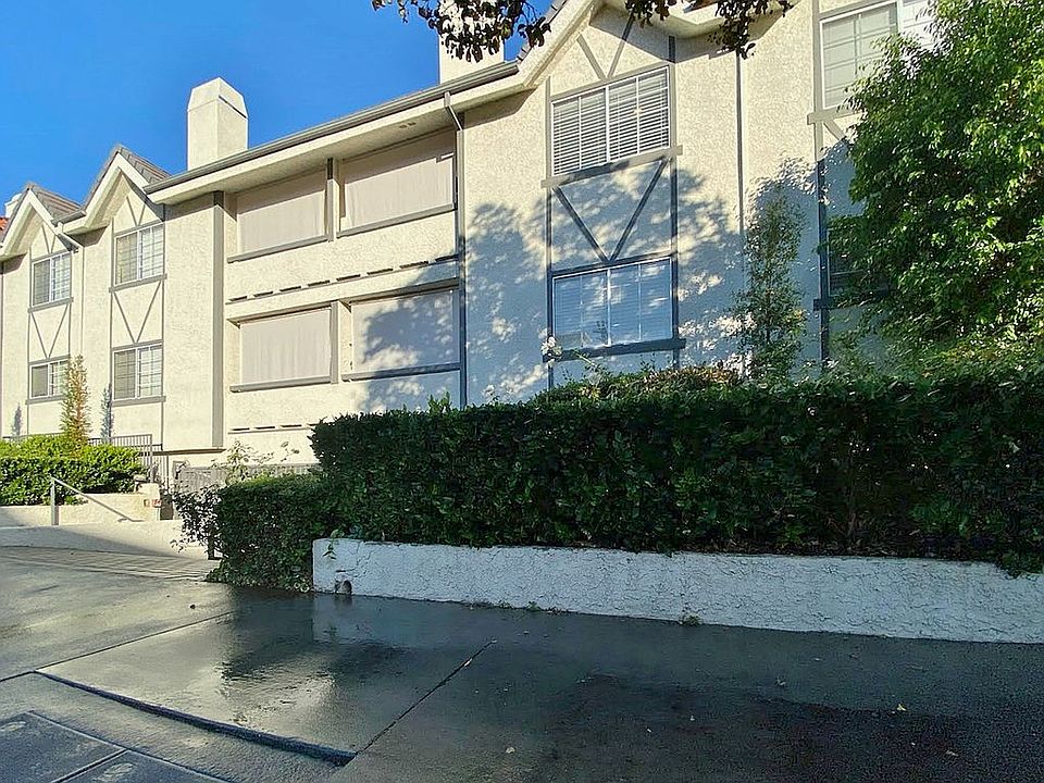 1st image of 5230 Zelzah Ave APT 14
