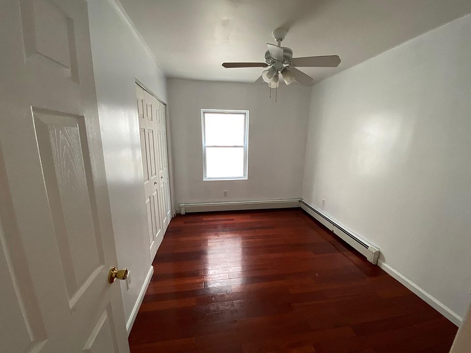 1st image of 13911 87th Ave #1