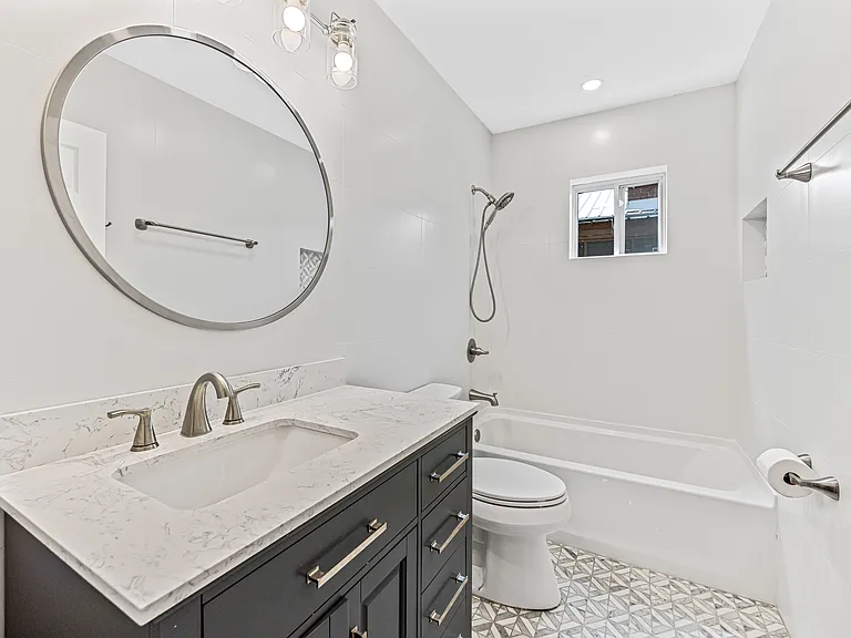 42 Forsythe St — Photo 24