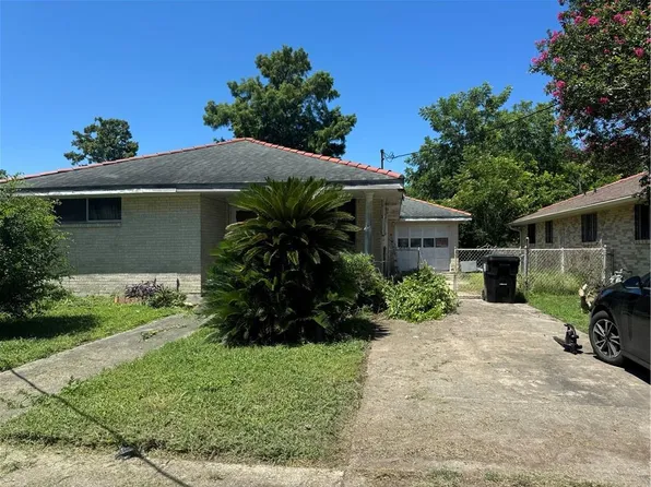 7818 Lafourche St, New Orleans, LA 70127