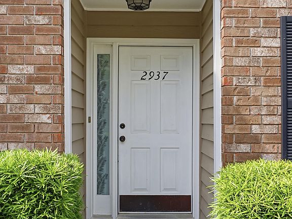 4th image of 2937 Oxford Pl
