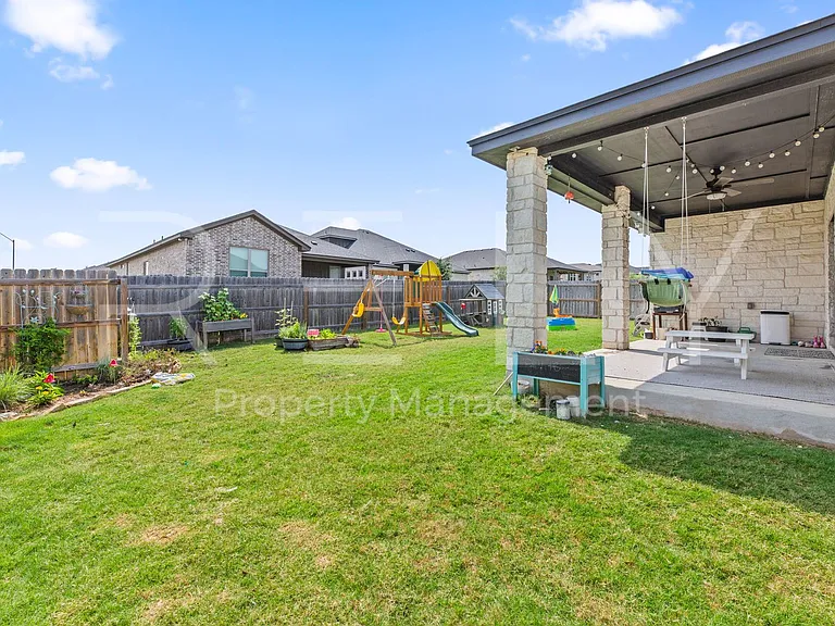 129 Seattle Slew Dr — Photo 44