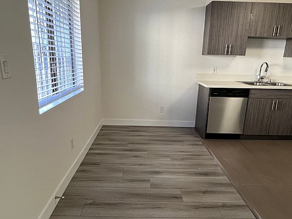 4th image of 4906 Rosewood Ave APT 103