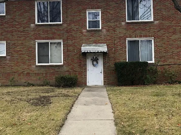 2406 21st St APT 4, Cuyahoga Falls, OH 44223