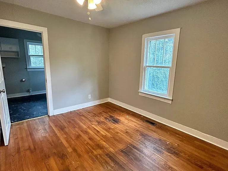 121 N Three Notch Rd — Photo 9