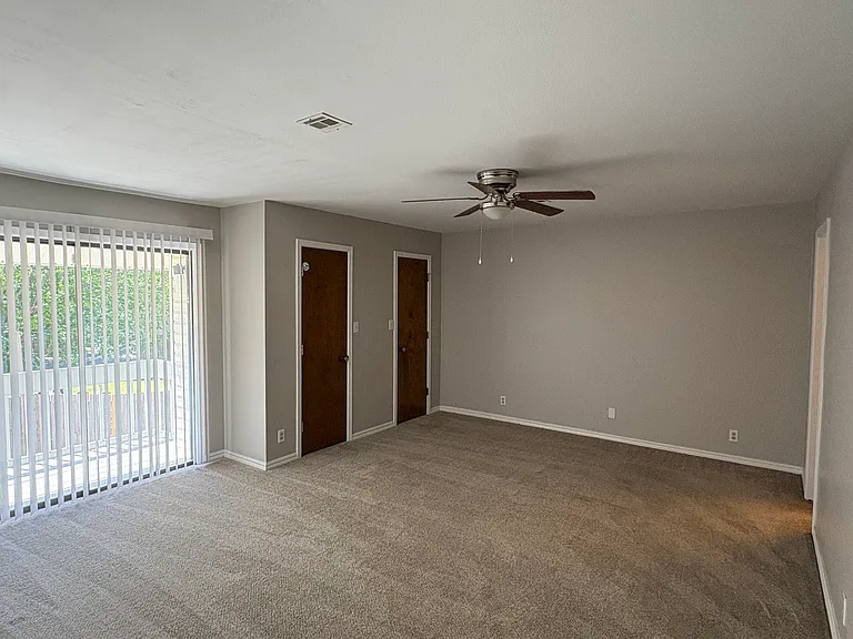 5535 E 48th Pl — Photo 11