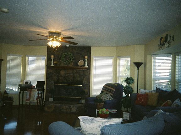 Floor to Ceiling Stone (Gas) Fireplace