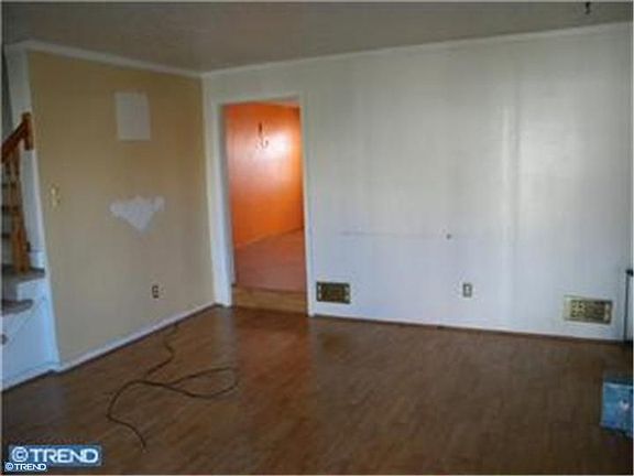 3rd image of 2308 W 2nd St