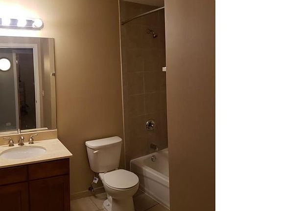 3rd image of 6300 S Woodlawn Ave