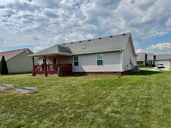 3rd image of 145 Chandler Dr