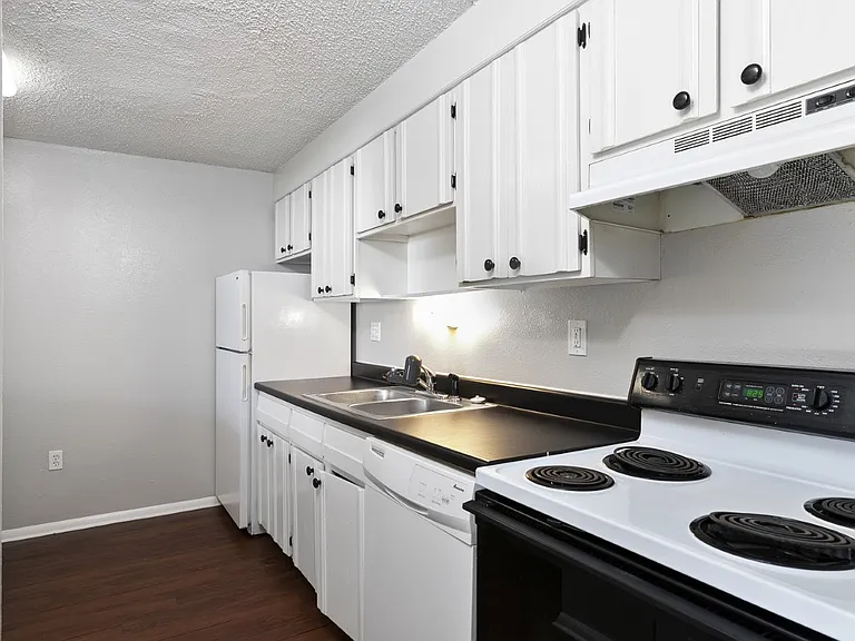 Capital View Terrace — Photo 21