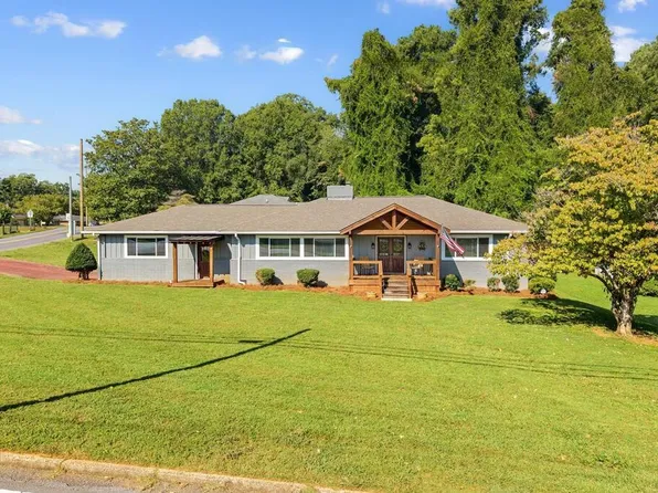 600 Lakemont Dr, Dalton, GA 30720