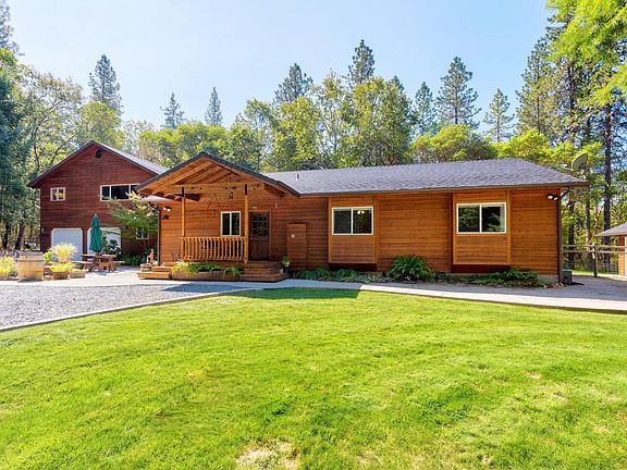 2nd image of 737 Pinecrest Dr