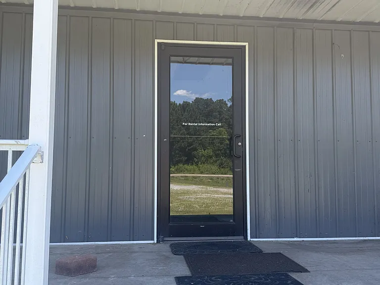 1620 Ardmore Hwy — Photo 2