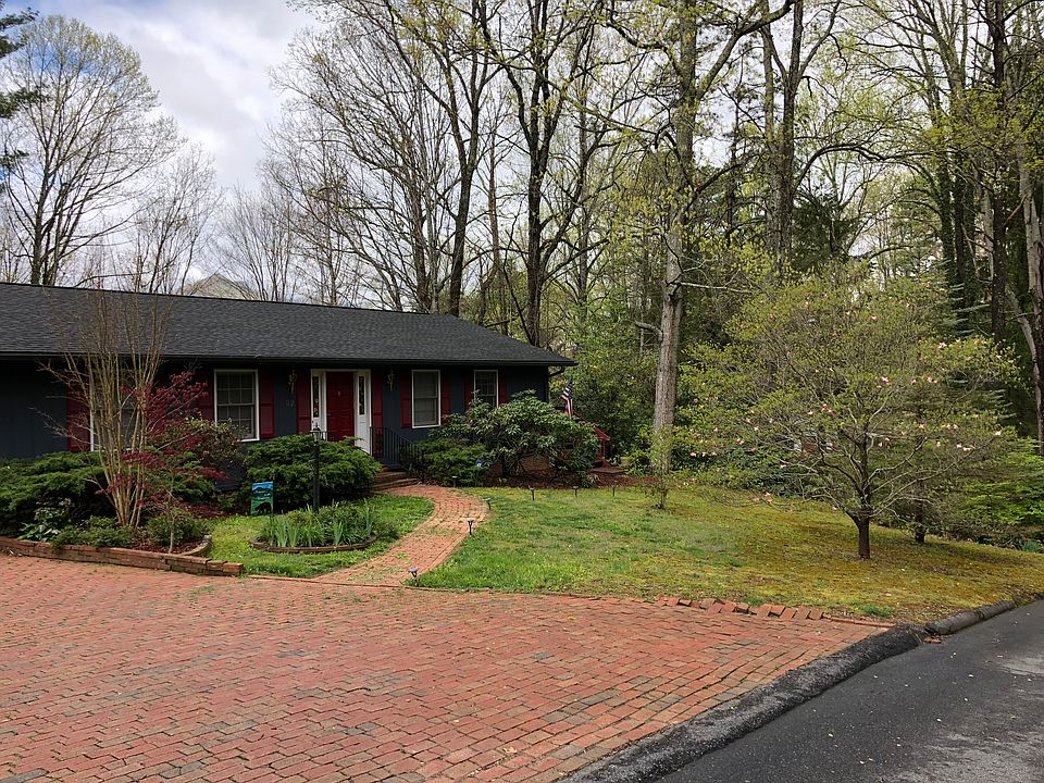2nd image of 92 Brunswick Dr
